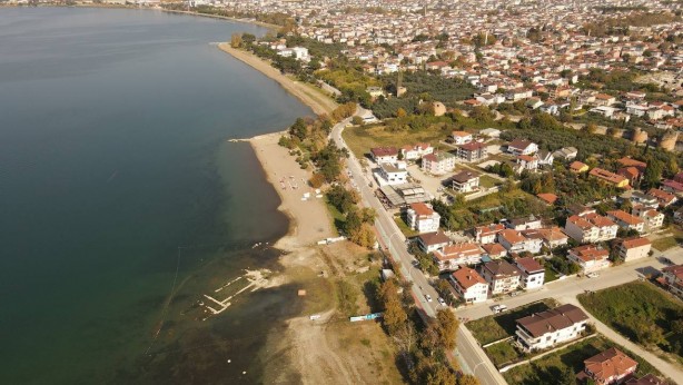 Foto - İznik Gölü'ndeki çekilme korkutucu boyuta ulaştı