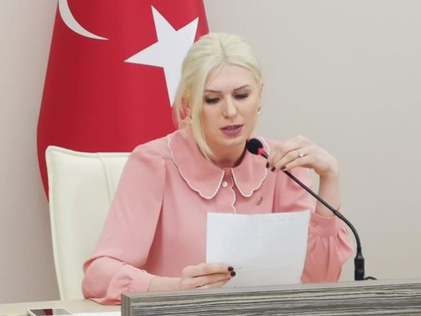 Foto - Jahrein, Melek Mızrak Subaşı'nı fena patlattı! Bakın Melek Mızrak Subaşı aslında kimmiş