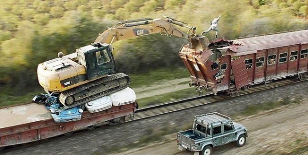  James Bond filminin sırrı ortaya çıktı!