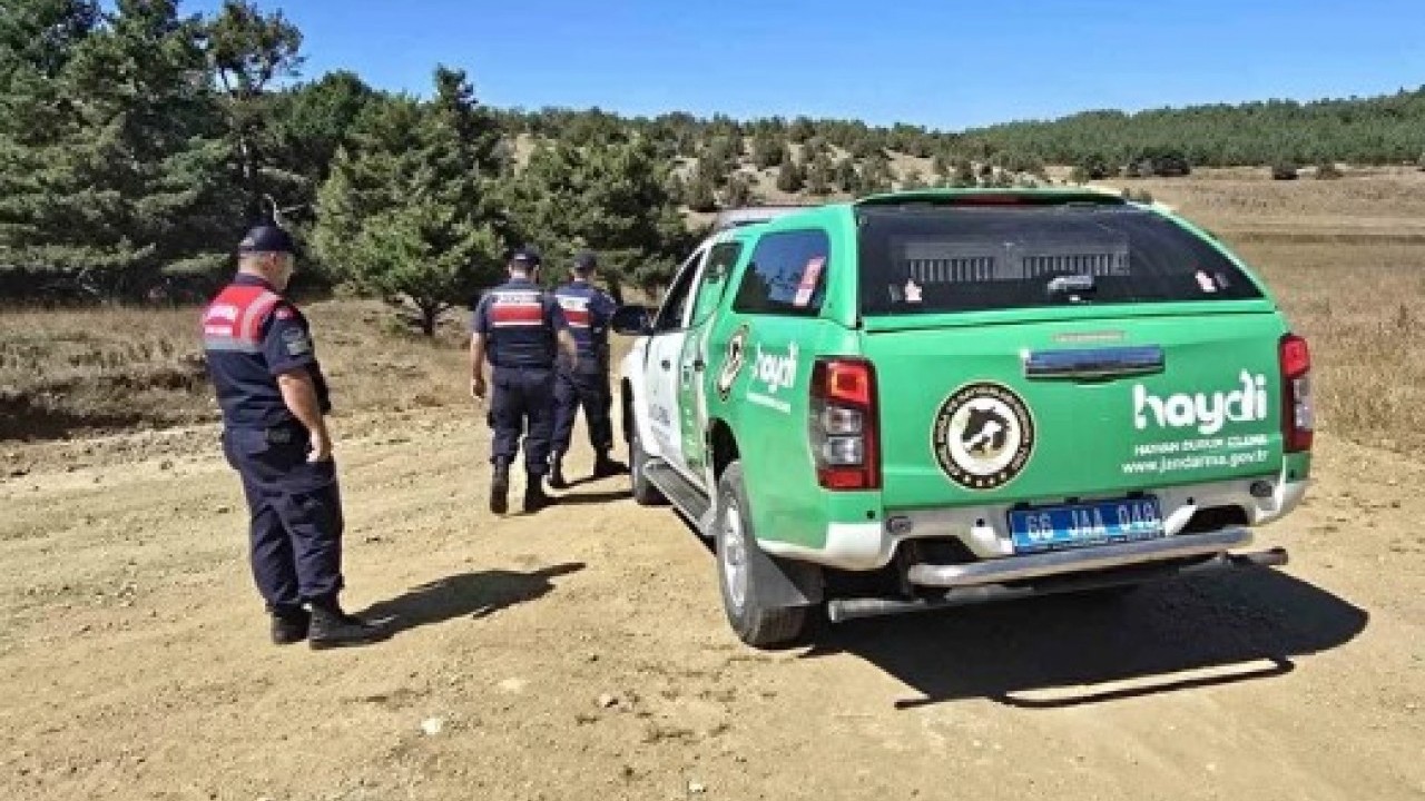 Foto - Jandarma başında nöbet tutuyor: Dokunmanın cezası tam 557 bin TL!