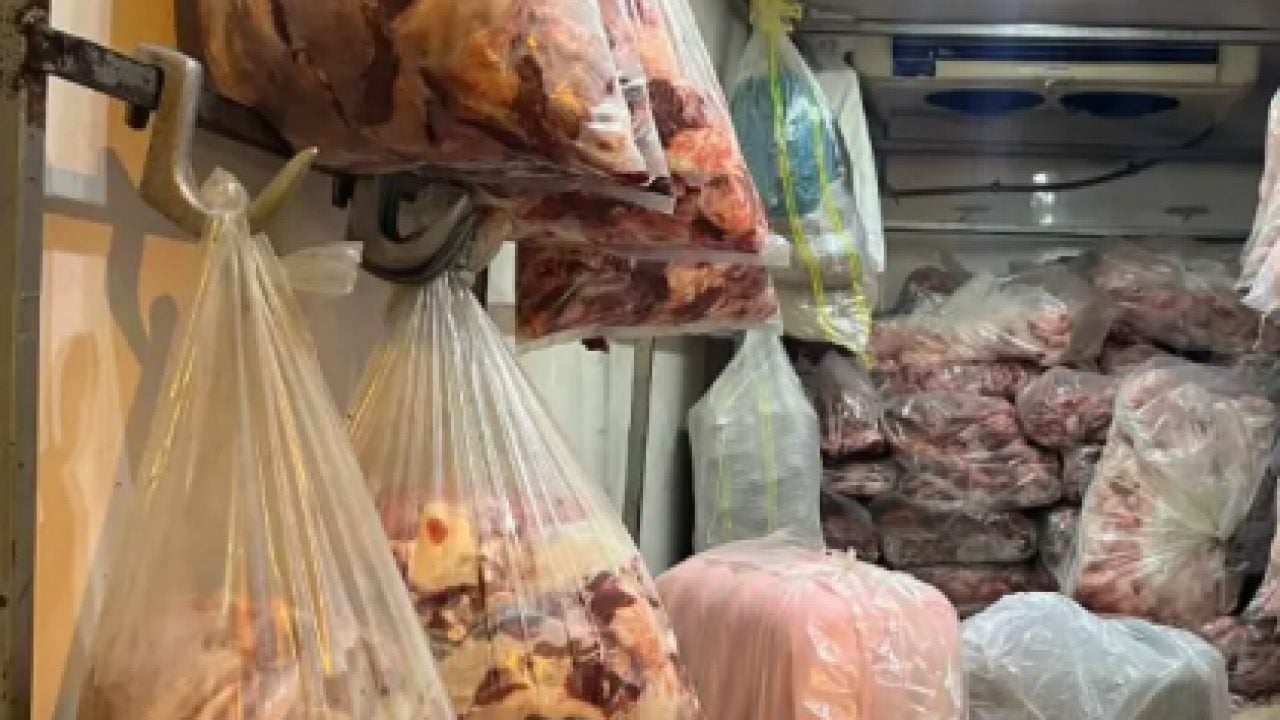 Foto - Jandarma kontrolüne takıldı: Kamyonetten çıkanlar pes dedirtti!
