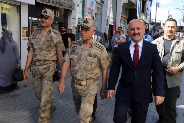 Foto - Jandarma Genel Komutanı Orgeneral Arif Çetin, Ağrı'ya çıkarma yaptı