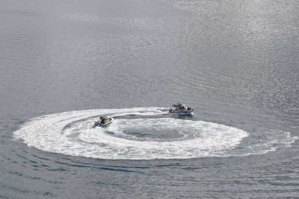 Foto - Jandarma, kuşlar için göl üzerinde bekçilik yapıyor