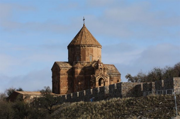 Foto - Jandarma, kuşlar için göl üzerinde bekçilik yapıyor