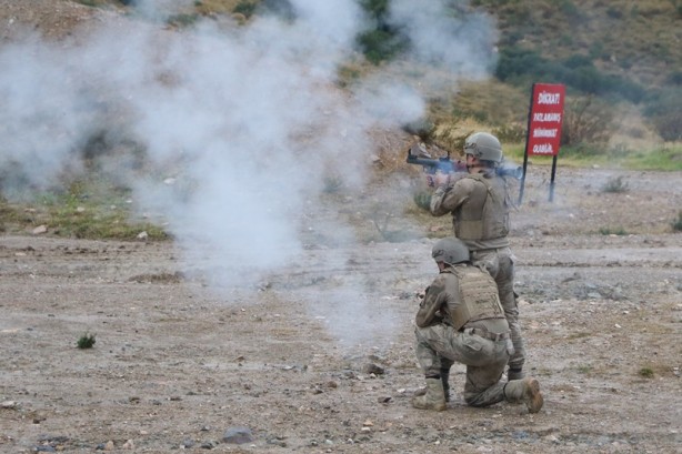 Foto - Jandarma nefes kesti! Türkiye Cumhuriyeti'nin gücünü göreceksiniz