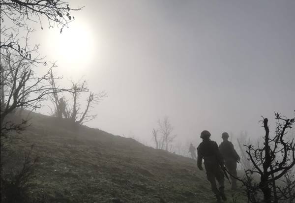 Foto - Jandarma PKK'nın inine girdi! 