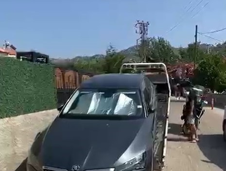 Foto - Jandarma trafik ekipleri hatalı parklara geçit vermiyor