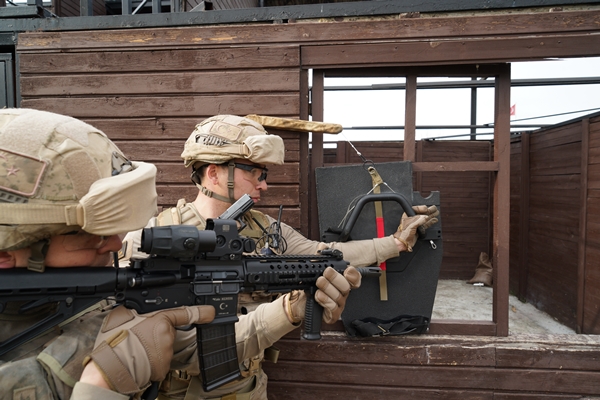 Foto - Jandarmaya "Gövde Destekli Kalkan Taşıma Sistemi" teslimatı