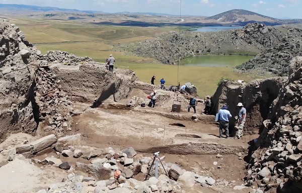 Foto - Japon arkeologdan büyük keşif! 2000 yıllık yerleşim yeri o ilimizde bulundu