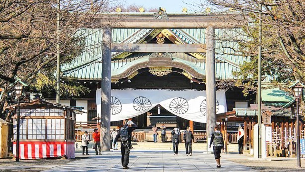 Foto - Japon Başbakanı’ndan Yasukuni Tapınağı’na törensel onur: Eski Japonya yeniden doğuyor