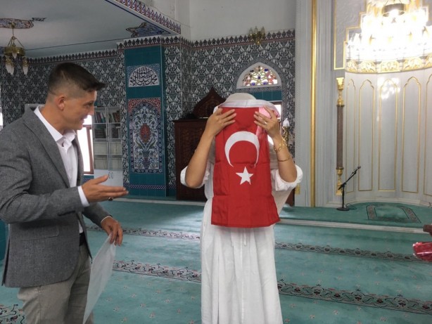 Foto - Japon Chisato, Müslüman oldu! İşte mutluluğu gözlerinden okunan kardeşimizin yeni ismi