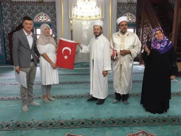 Foto - Japon Chisato, Müslüman oldu! İşte mutluluğu gözlerinden okunan kardeşimizin yeni ismi