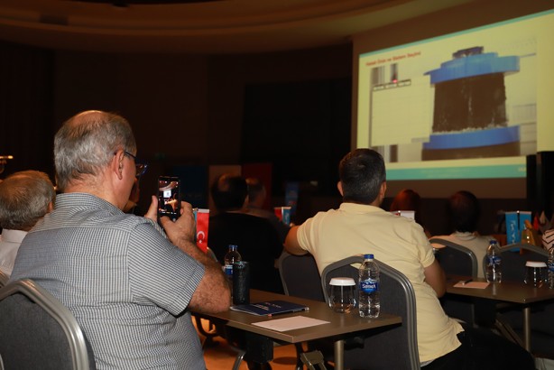 Foto - Japon deprem uzmanından Türkiye açıklaması: Yapı stokunun yüzde 50’si yönetmeliklere uygun değil 