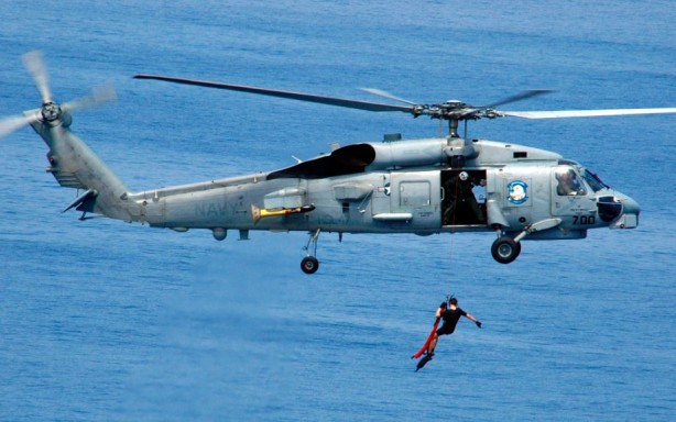 Japon Donanmasına ait 2 helikopter düştü