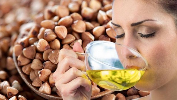 Japonlar bardak bardak içiyor! Kalorisi yok: İçen iğne ipliğe dönüyor