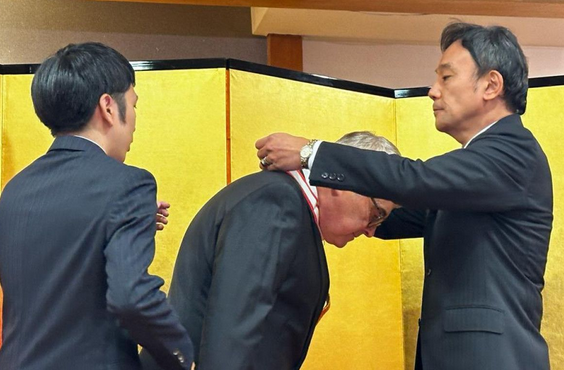 Foto - Japonlardan Türkiye'nin eski Tokyo Büyükelçisi Meriç'e, Gümüş Yıldız ve Yükselen Güneş nişanı verildi