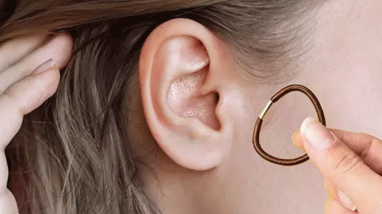 Foto - Japonların gizli tekniği: Bakın kulağa lastik takınca ne oluyor!