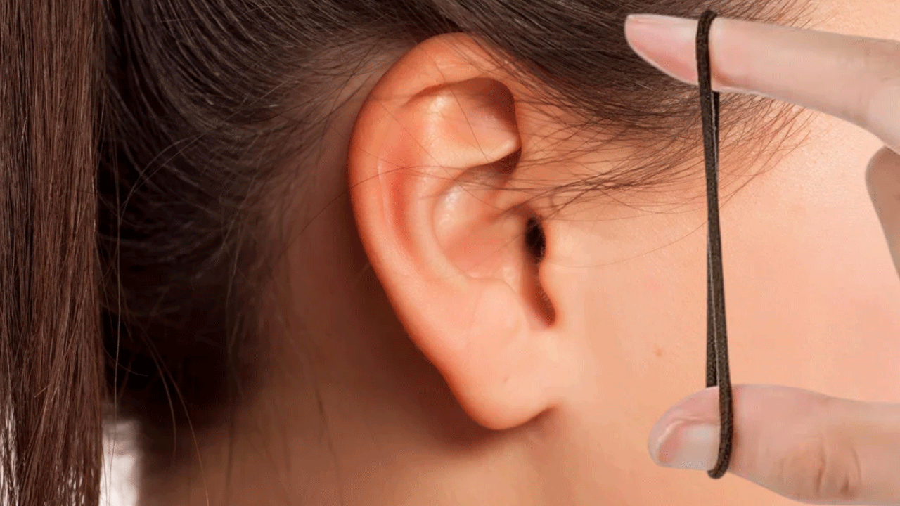 Japonların gizli tekniği: Bakın kulağa lastik takınca ne oluyor!