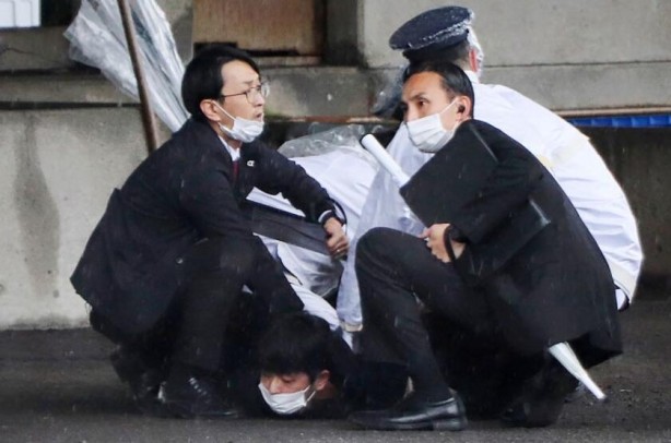 Japonya Başbakanı Kişida'nın ziyaretinde patlama sesi!