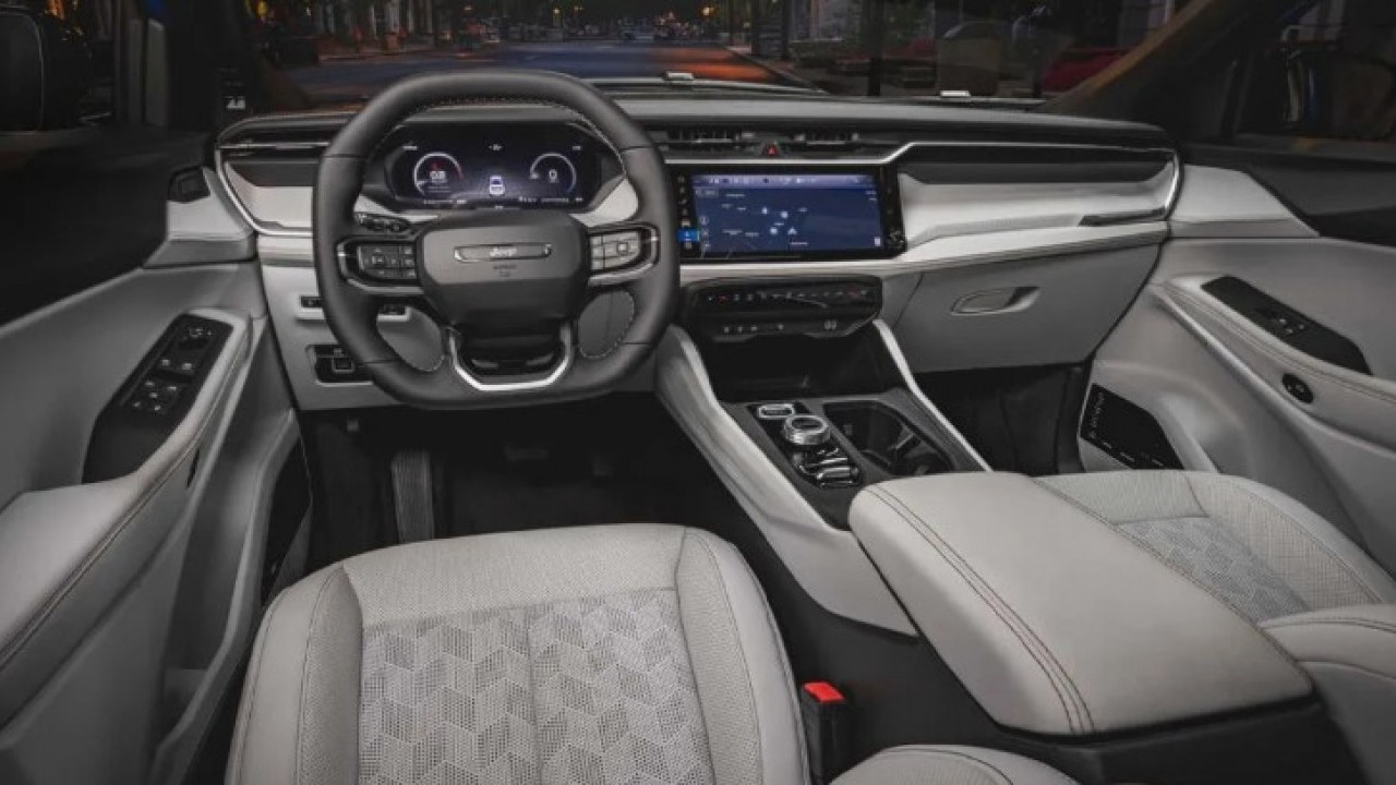 Foto - Jeep Cherokee yeni modelini tanıttı: İşte fiyatı ve özellikleri!