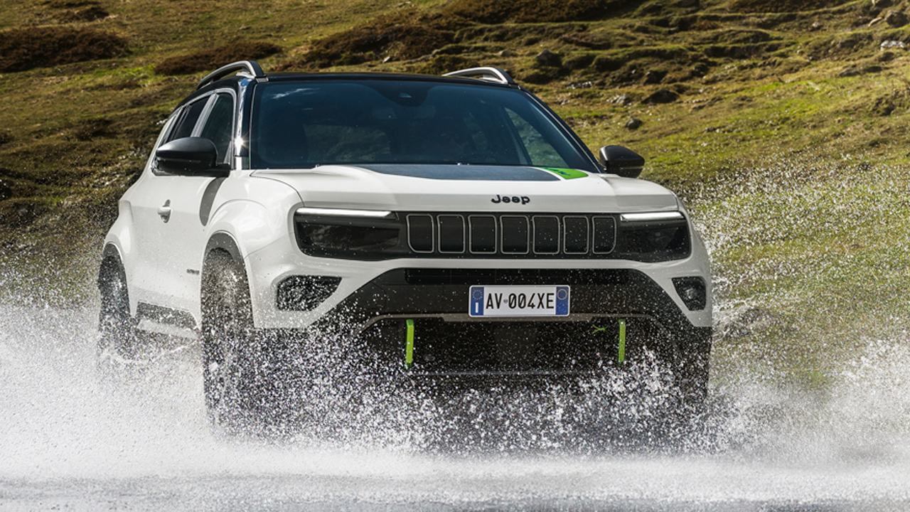 Jeep®’in Yeni Avenger 4xe’si Türkiye’de!
