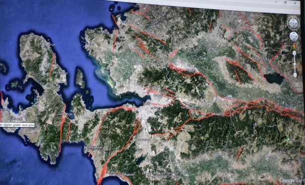 Foto - Jeoloji profesöründen TUZLA FAYI uyarısı! Fayın uzunluğu 50 km! 'Yakın bir zamanda kırılabilir'