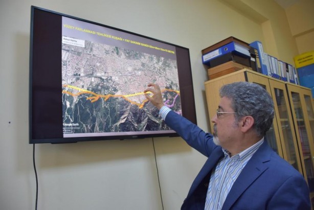 Foto - Jeoloji profesöründen TUZLA FAYI uyarısı! Fayın uzunluğu 50 km! 'Yakın bir zamanda kırılabilir'