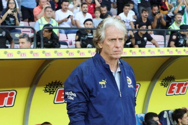 Foto - Jesus maçtan sonra telefona sarıldı! Seni Fenerbahçe’de görmek istiyorum