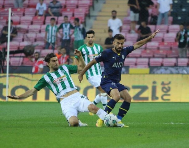 Foto - Jesus maçtan sonra telefona sarıldı! Seni Fenerbahçe’de görmek istiyorum