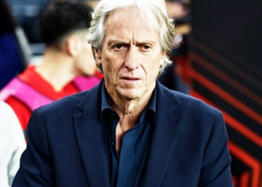 Foto - Jesus ne yapmaya çalışıyor? Bu nasıl bir istek böyle...