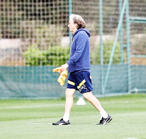 Jesus yerine öyle bir ikili geliyor ki... Yer yerinden oynayacak... Flaş iddia!