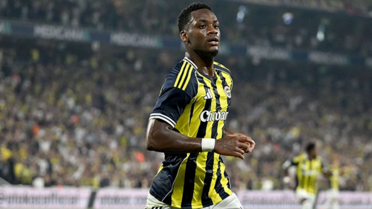 Foto - Jhon Duran 'yetersizler' diyerek İstanbul'dan ayrıldı: Şaşkınlık dolu açıklama yaptı ve...