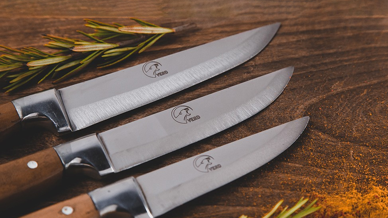 Jiletten daha keskin olacak! Körelen bıçakları keskinleştirmenin kolay yolu