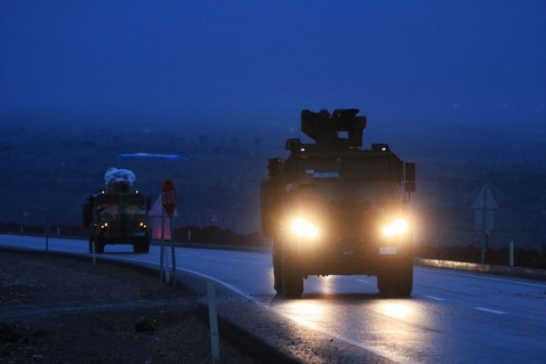 Foto - JÖH ve PÖH ekipleri sınıra sevk edildi