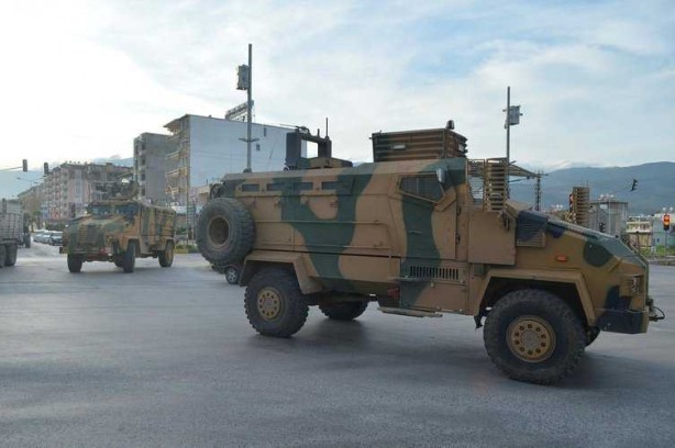 Foto - JÖH ve PÖH timleri Kirpilerle Afrin'e doğru gidiyor