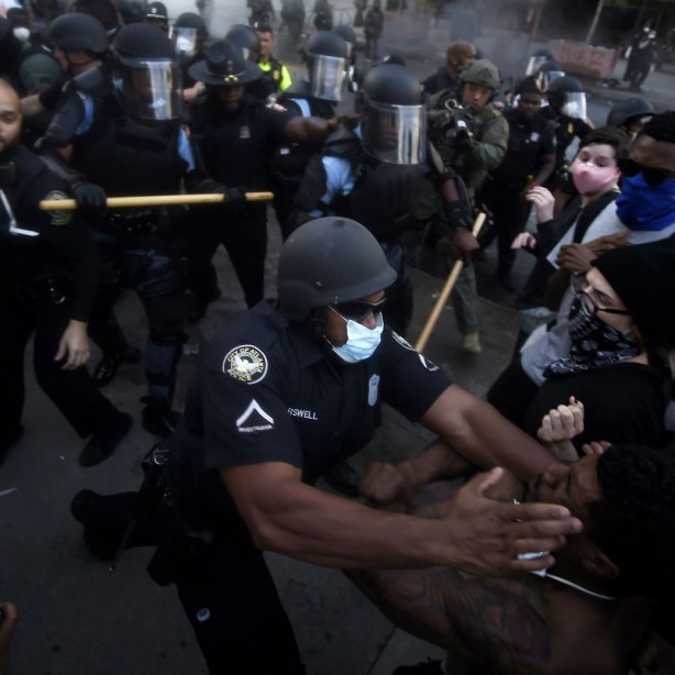 Foto - Joker filmi ABD’de gerçek oldu