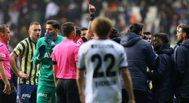 Foto - Jorge Jesus çılgına döndü! Kırmızı kart gördü