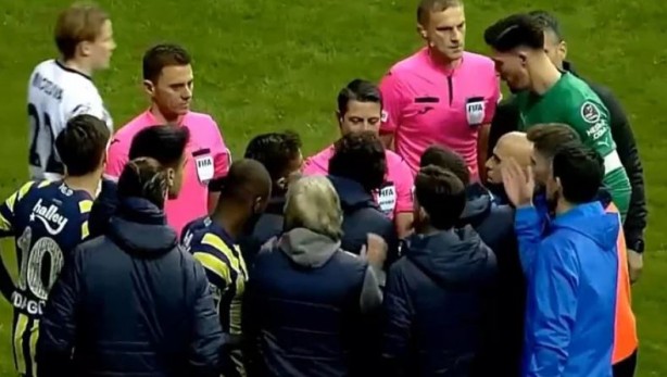 Foto - Jorge Jesus çılgına döndü! Kırmızı kart gördü