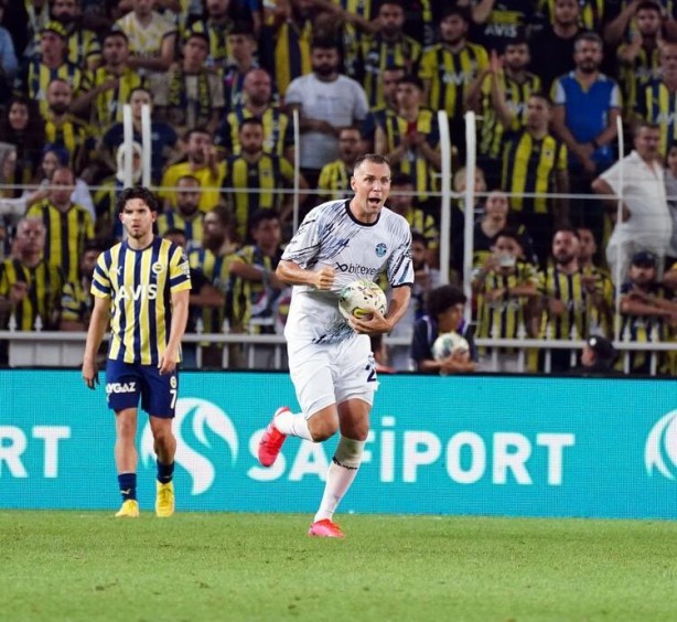Foto - Jorge Jesus resmen çıldırdı! Valencia şov yaptı