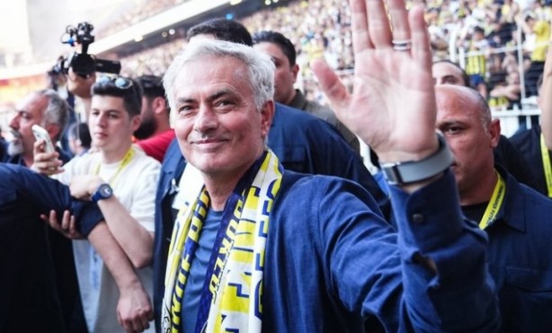 Foto - Jose Mourinho özellikle istedi! O yıldız için harekete geçildi