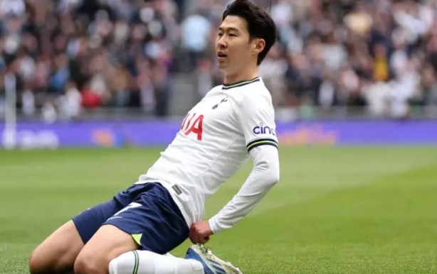 Foto - Jose Mourinho yıldız futbolcuyu radarına aldı