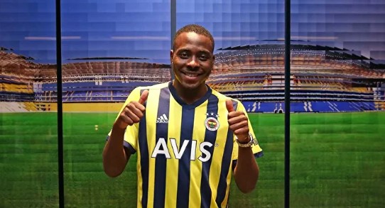 Foto - Jose Mourinho’dan flaş karar! Yıldız oyuncu takımda kalacak