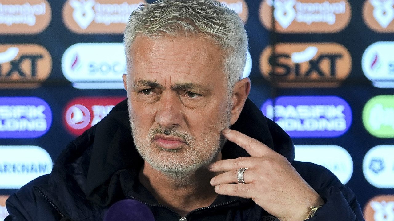 Foto - Jose Mourinho'nun Fenerbahçe için bu yaptığı son olay şok etkisi yaptı!