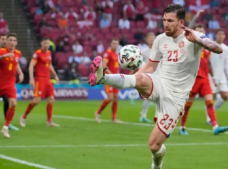 Jose Mourinho'nun ilk bombası geliyor! 18 milyon Euro'luk yıldız... Fenerbahçe bu haberle çalkalanıyor…