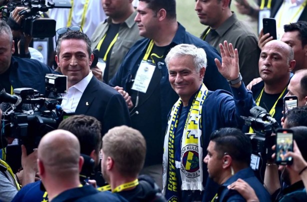 Foto - Jose Mourinho'nun ilk bombası geliyor! Premier Lig'den flaş transfer hamlesi...