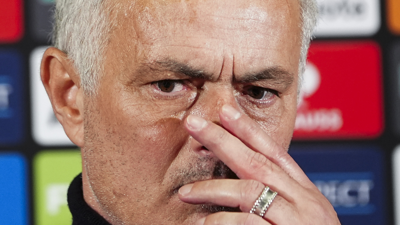 Foto - Jose Mourinho'nun şişesi 12 euro: Lansmanı yapıldı bile! Mourinho ticarete mi atılıyor?