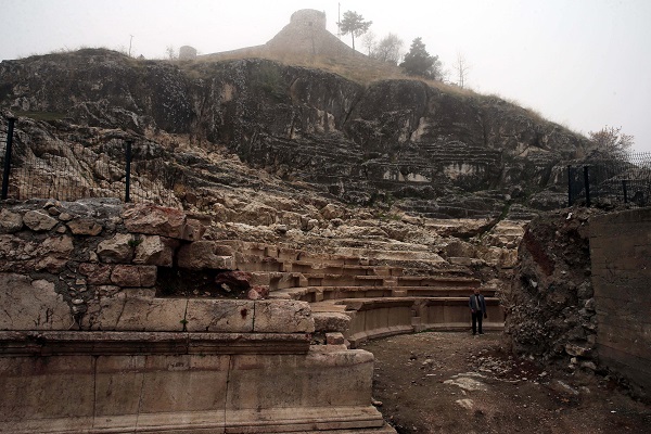 Jül Sezar ünlü sözünü orada söylemiş! Bakın o tiyatro hangi ilimizde