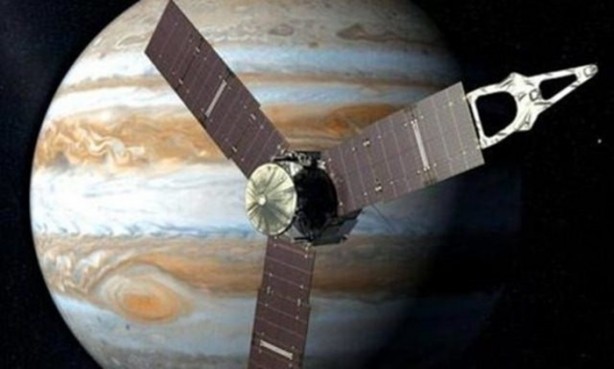 Foto - Jüpiter'den ilk görüntü geldi