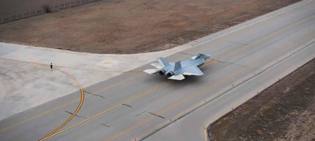 Foto - KAAN gökyüzüyle buluştu! Tarihi uçuş dünyada manşet