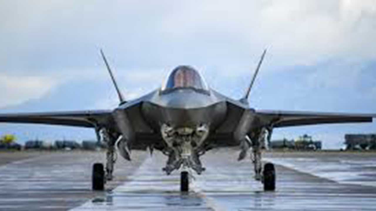 Kaan uçunca Türkiye'ye teklif etmişlerdi! ABD F-35'leri o ülkeye yolladı